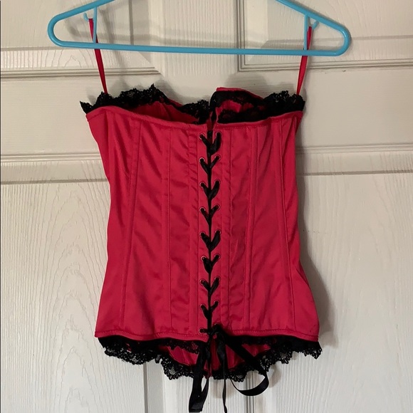 Bustier - Picture 2 of 3